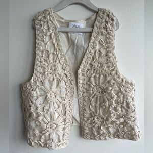 Zara Kids Ecru Crochet Vest